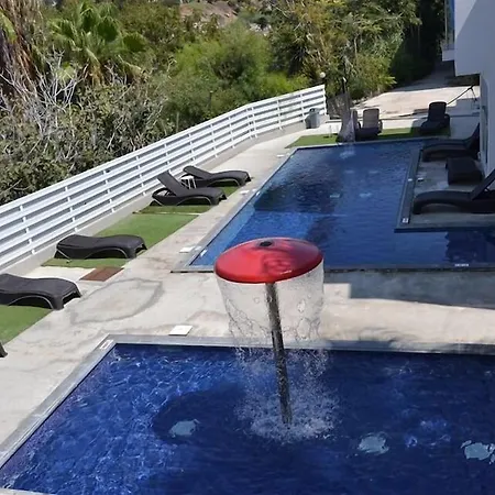 Rio Gardens Διαμέρισμα 2*
